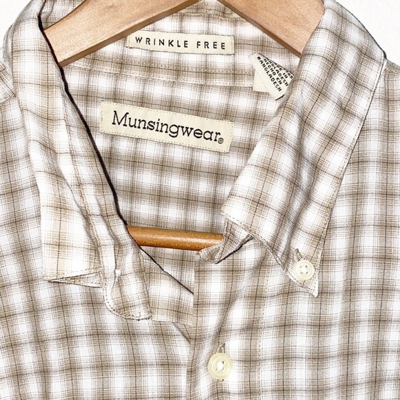Munsingwear Tan Plaid Button Down Short Sleeve Shirt - Picture 4 of 7
